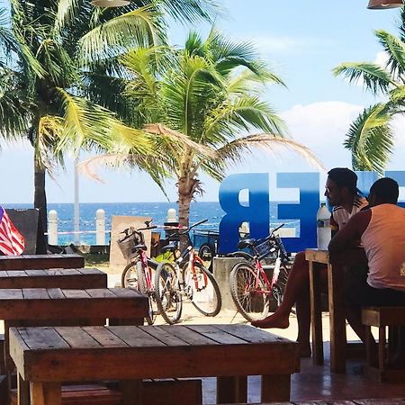 Отель Go Deeper Tioman Экстерьер фото